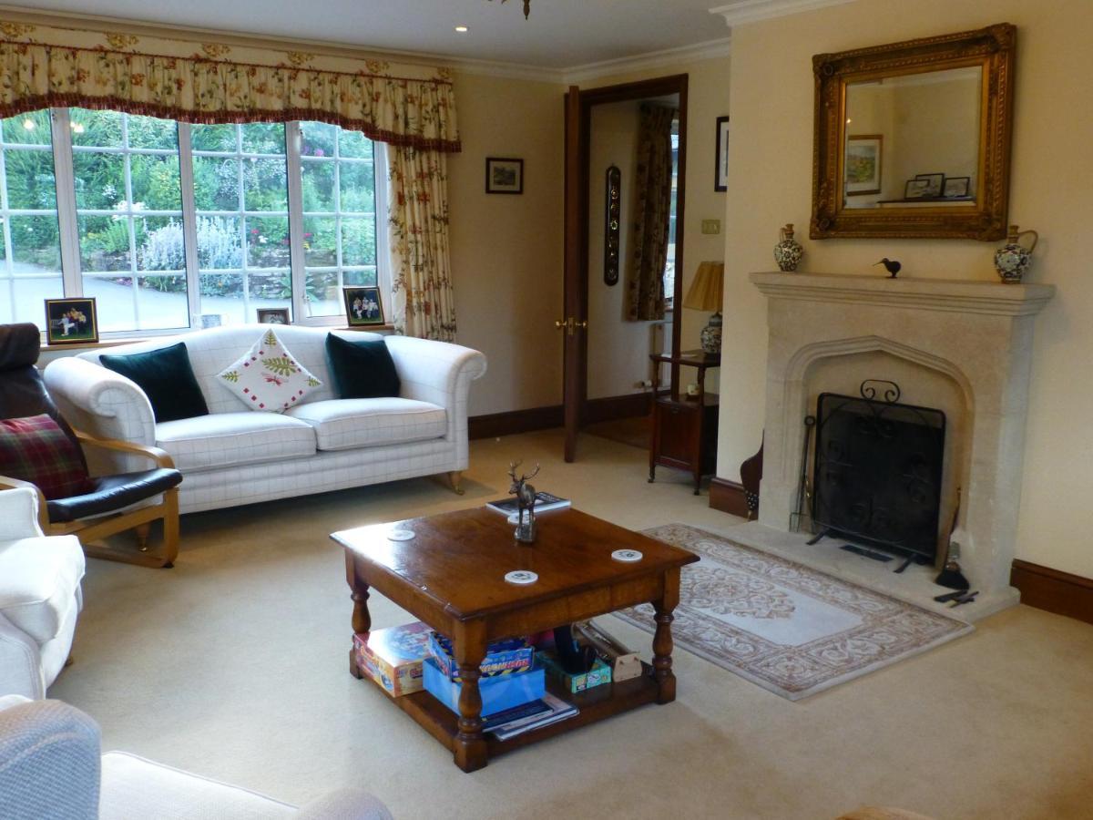 Whiteways Farmhouse Buckland Newton Exterior foto